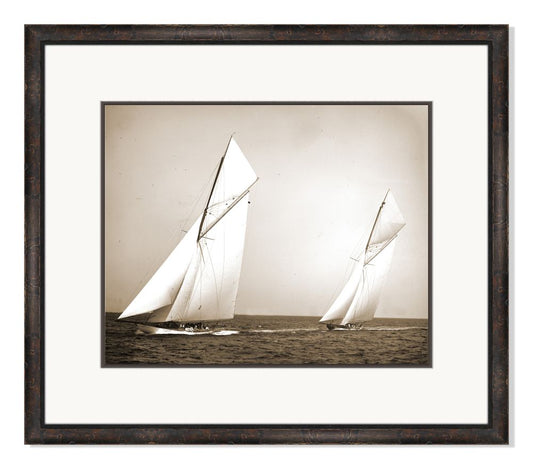 Columbia and Shamrock II, 1901