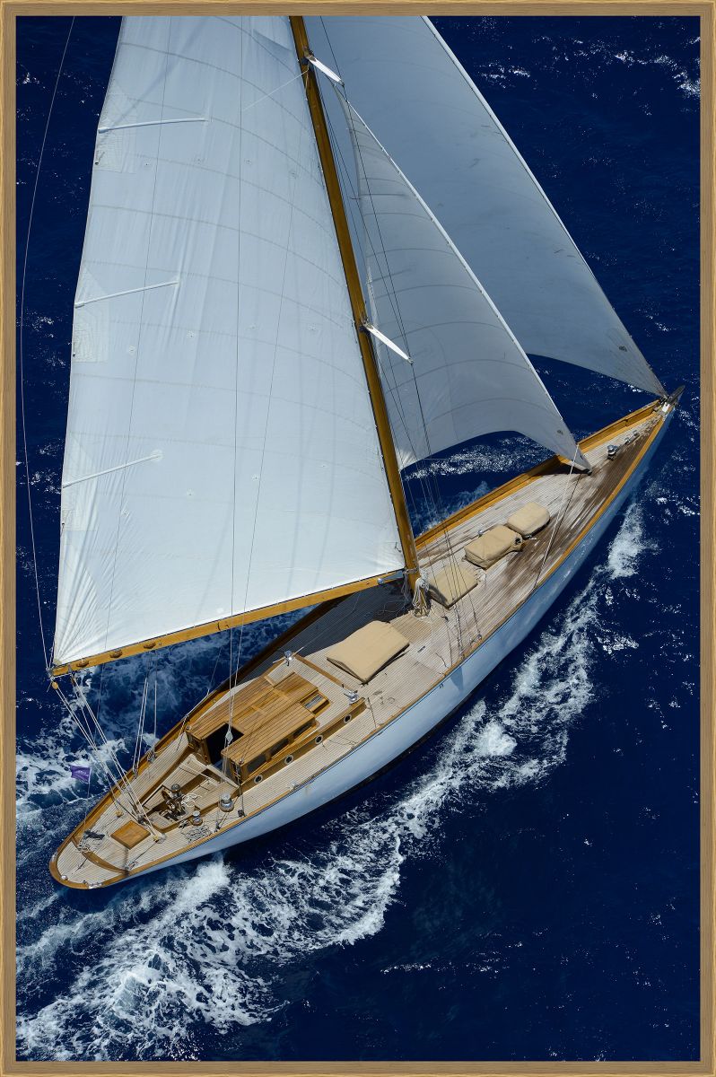 Blue Sea White Triangles Grande