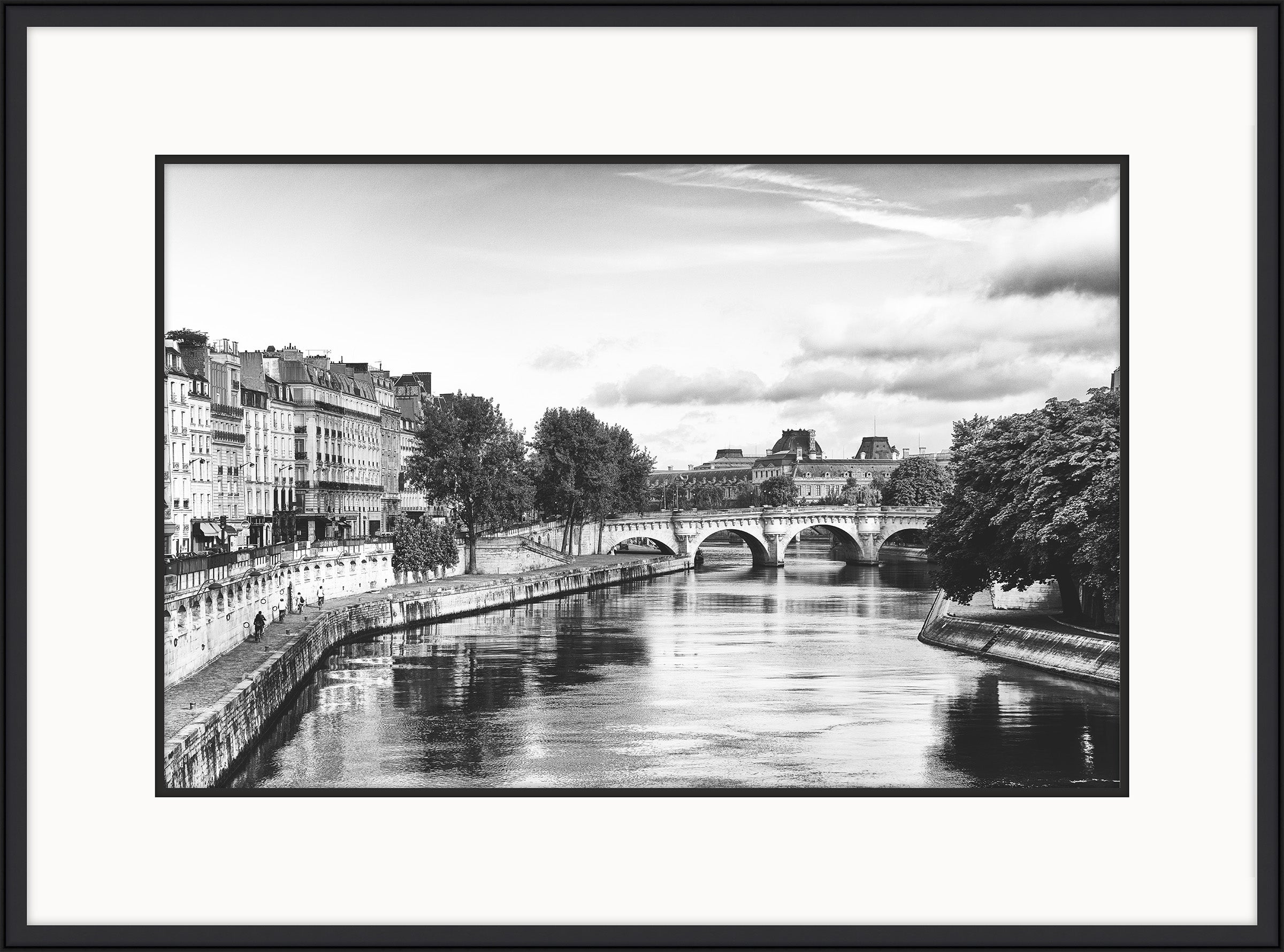 Pont Neuf Bridge and Seine River